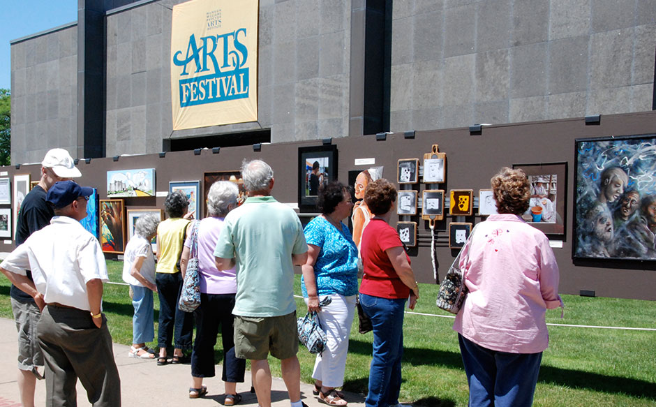 Arts Fest Sidewalk Show